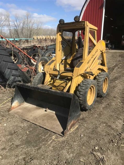 new holand skid steer mechanic near horicon wi|new holland tractor dealers.